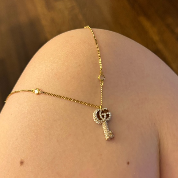 Gucci Women’s Double Key Necklace with Crystals - Picture 2 of 4